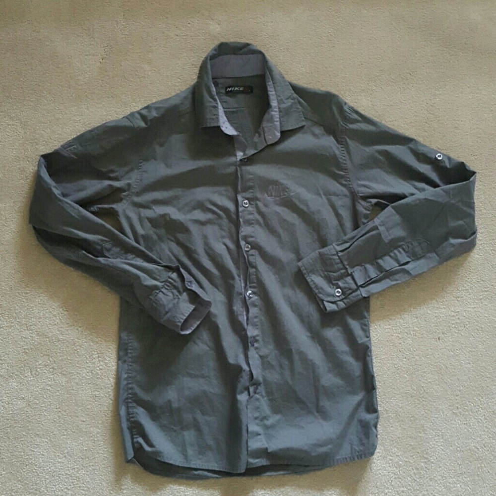 Button Up Nike Shirt